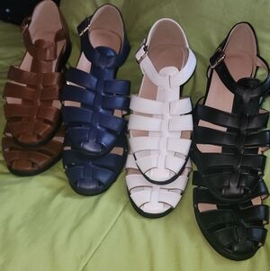 Stylish Men's Leather Strappy Dress Sandals, NWT